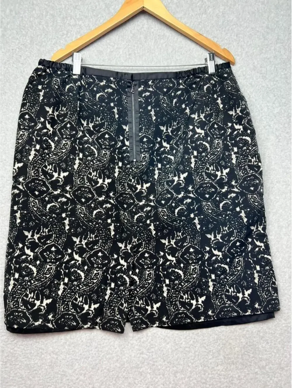 Talbots Womens Black Cream Paisley Print Pencil Skirt 16W Career Business Work